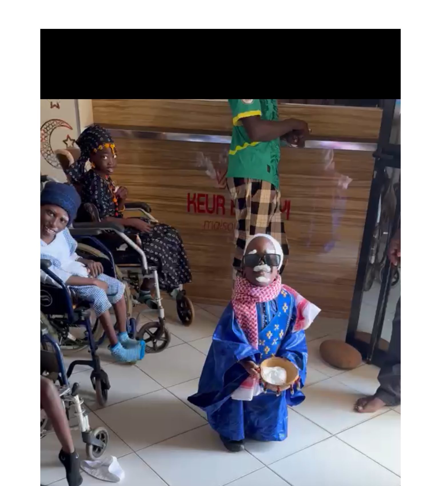 Enfant costumé - Keur Buur Yi