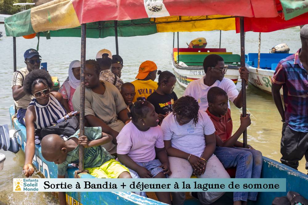 Pirogue lagune de Somone