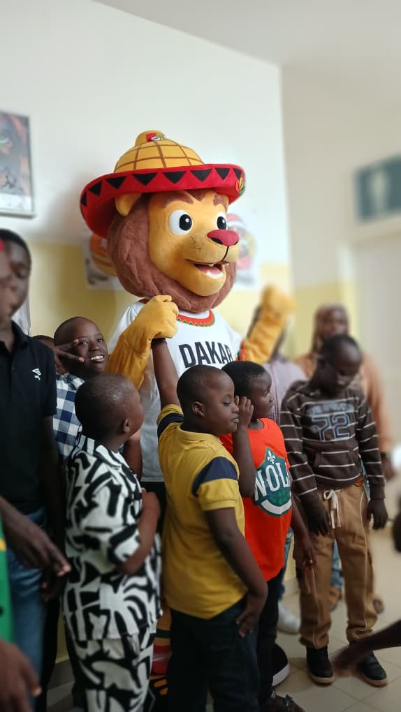 Enfants avec Ayo